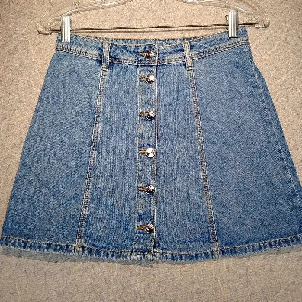 H & M Divided Women's Blue Denim Button Down Mini  Skirt Size 4